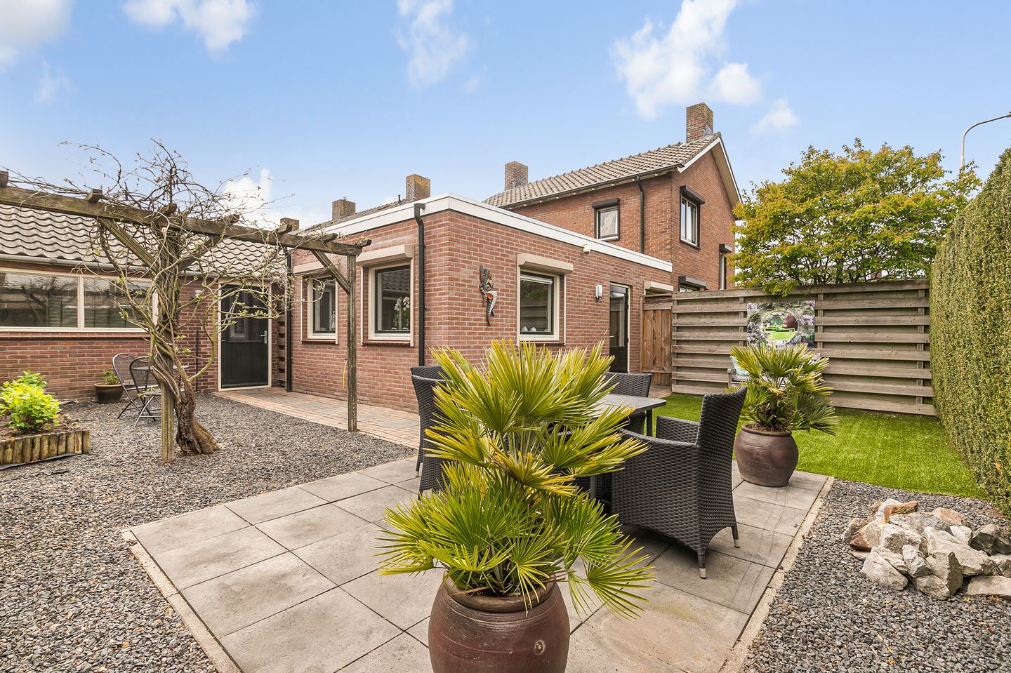 Photo 20 of Elsstraat 1