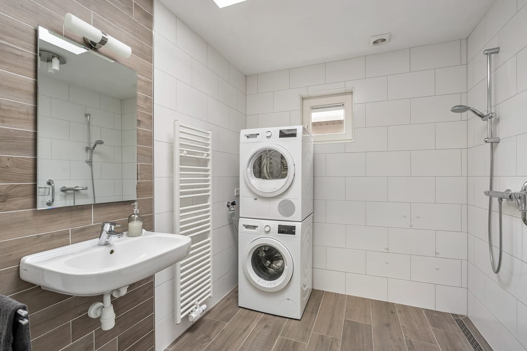 Photo 16 of Elsstraat 1