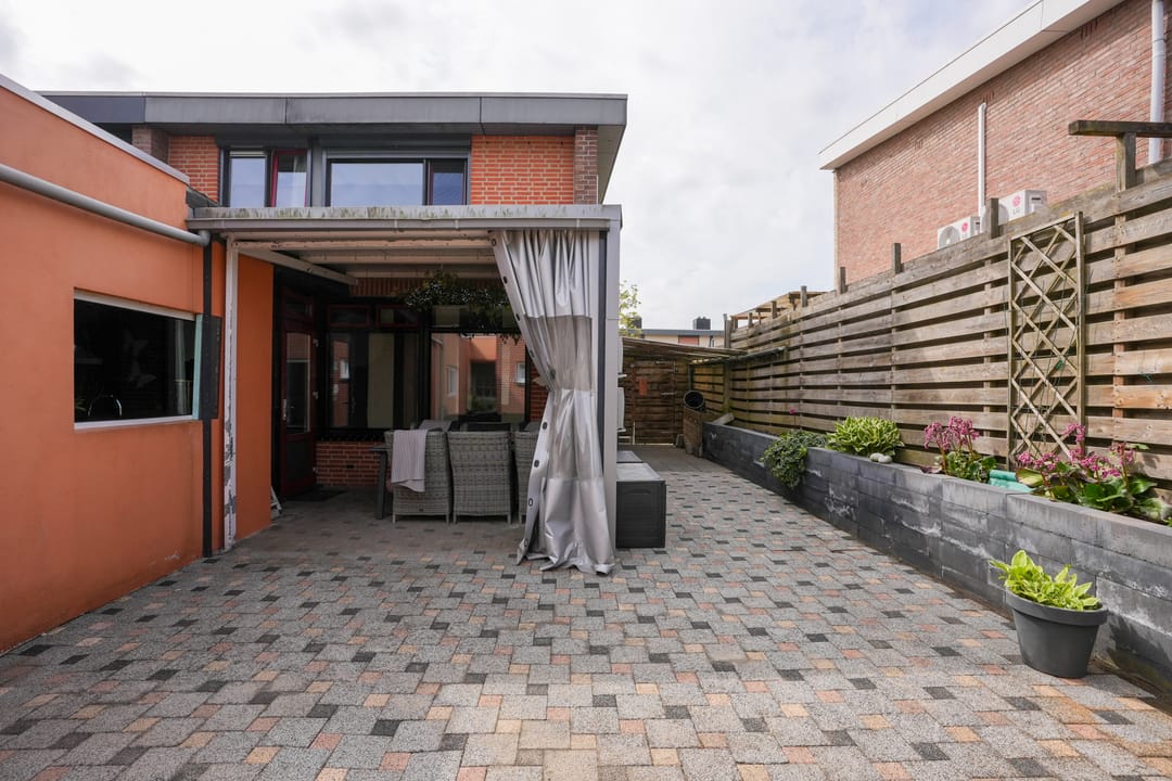 Photo 32 of Seringenstraat 17