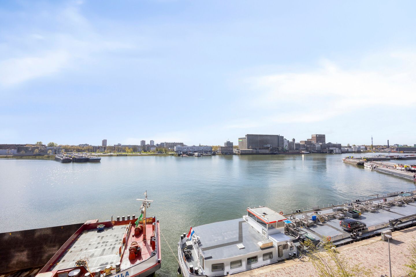 Foto 29 van Maashaven N.z. 623