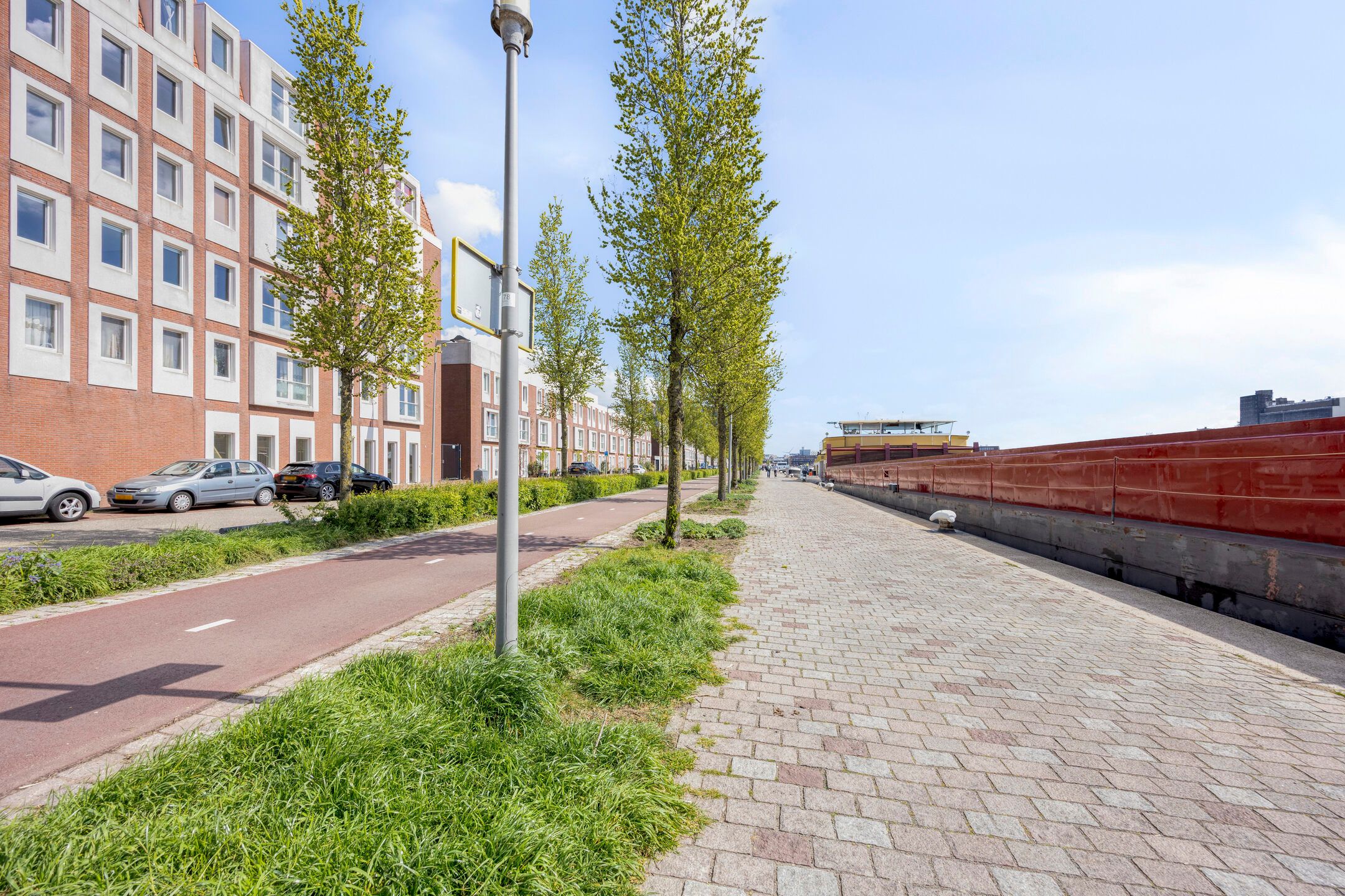 Foto 33 van Maashaven N.z. 623