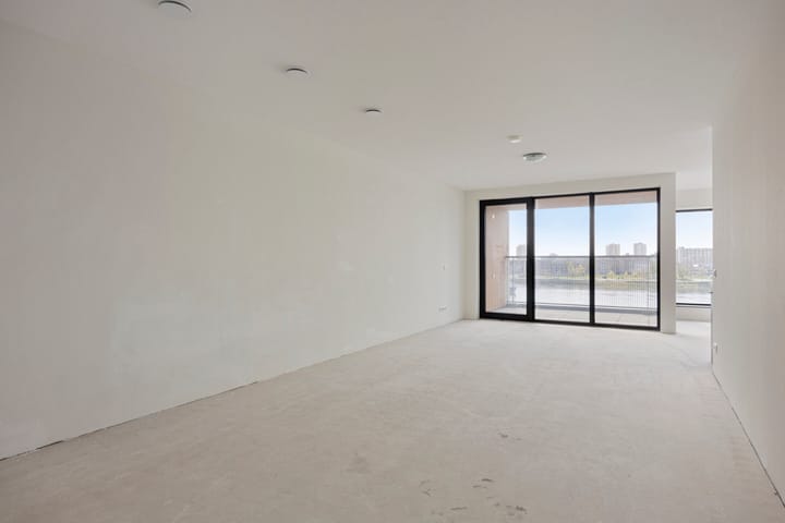 Photo 2 of Maashaven N.z. 623