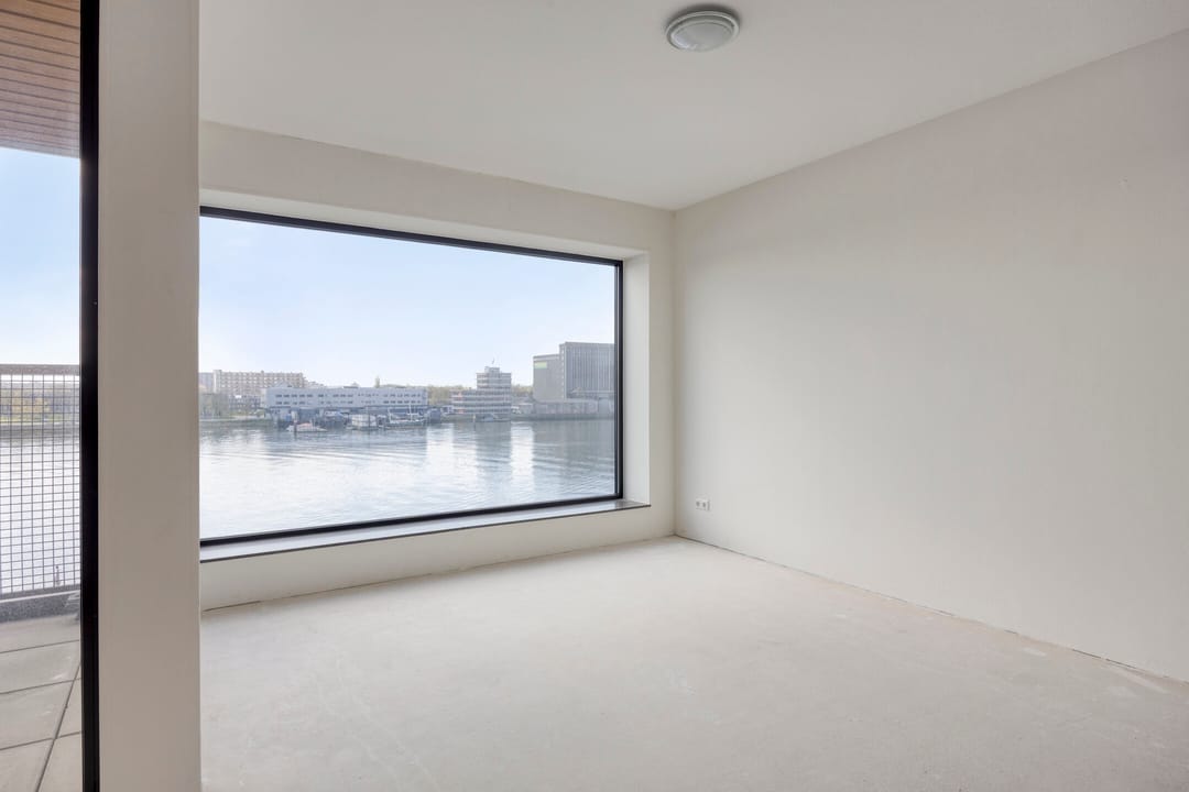 Foto 13 van Maashaven N.z. 623