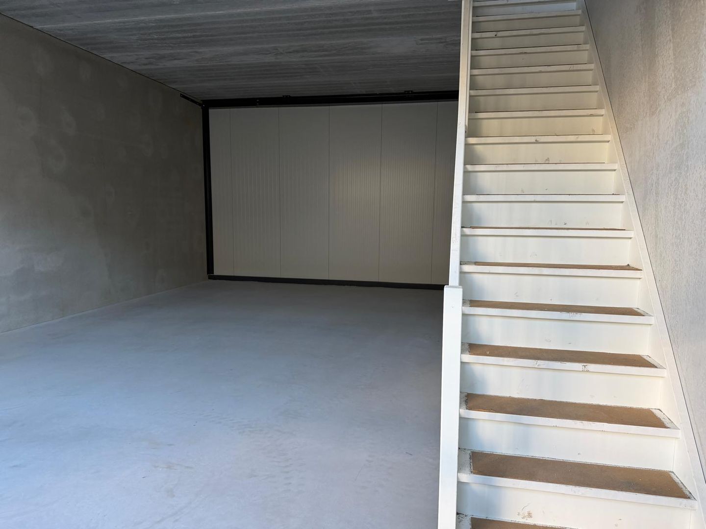 View photo 2 of Laurent Janssensstraat 106-10