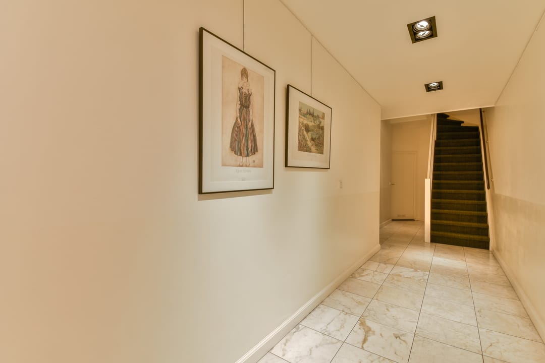 Stylish Turn-Key Apartment on Herengracht with Canal Views — 22