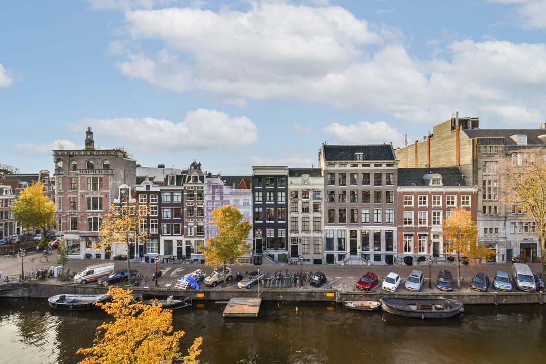 Stylish Turn-Key Apartment on Herengracht with Canal Views — 28