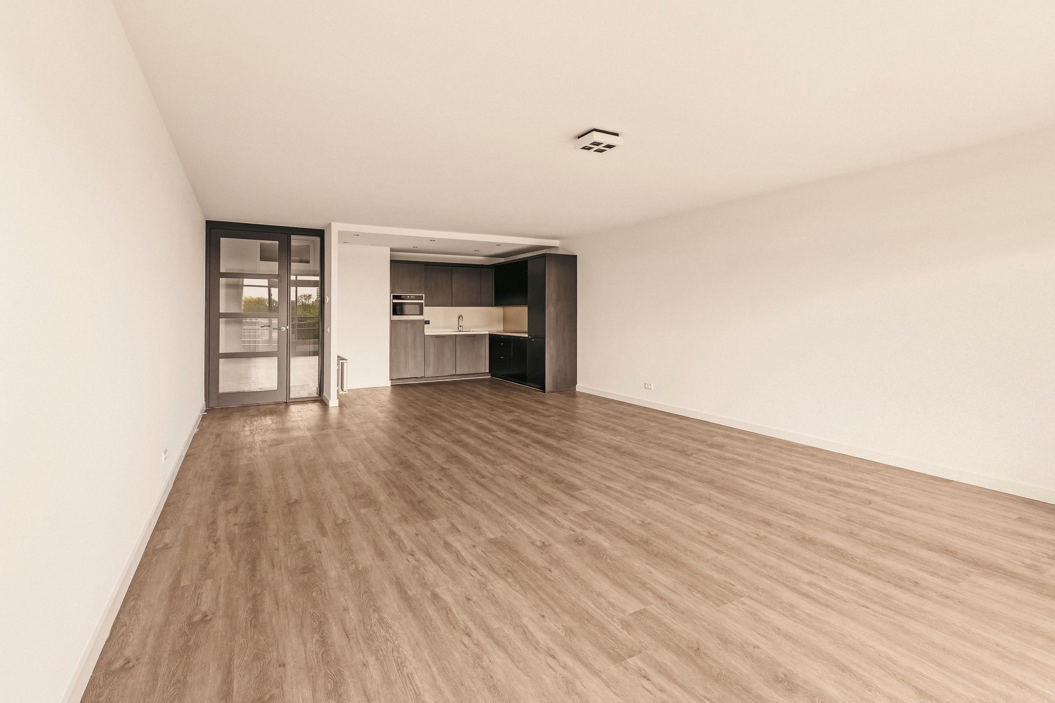 Photo 9 of Van Leijenberghlaan 198