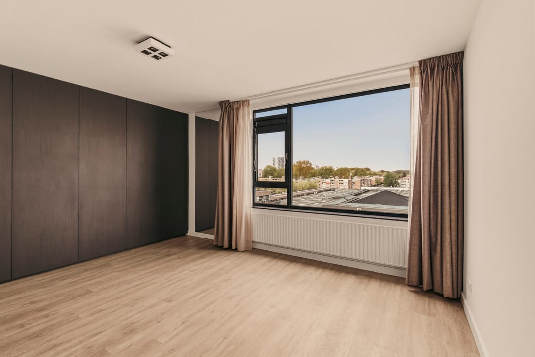 Photo 13 of Van Leijenberghlaan 198