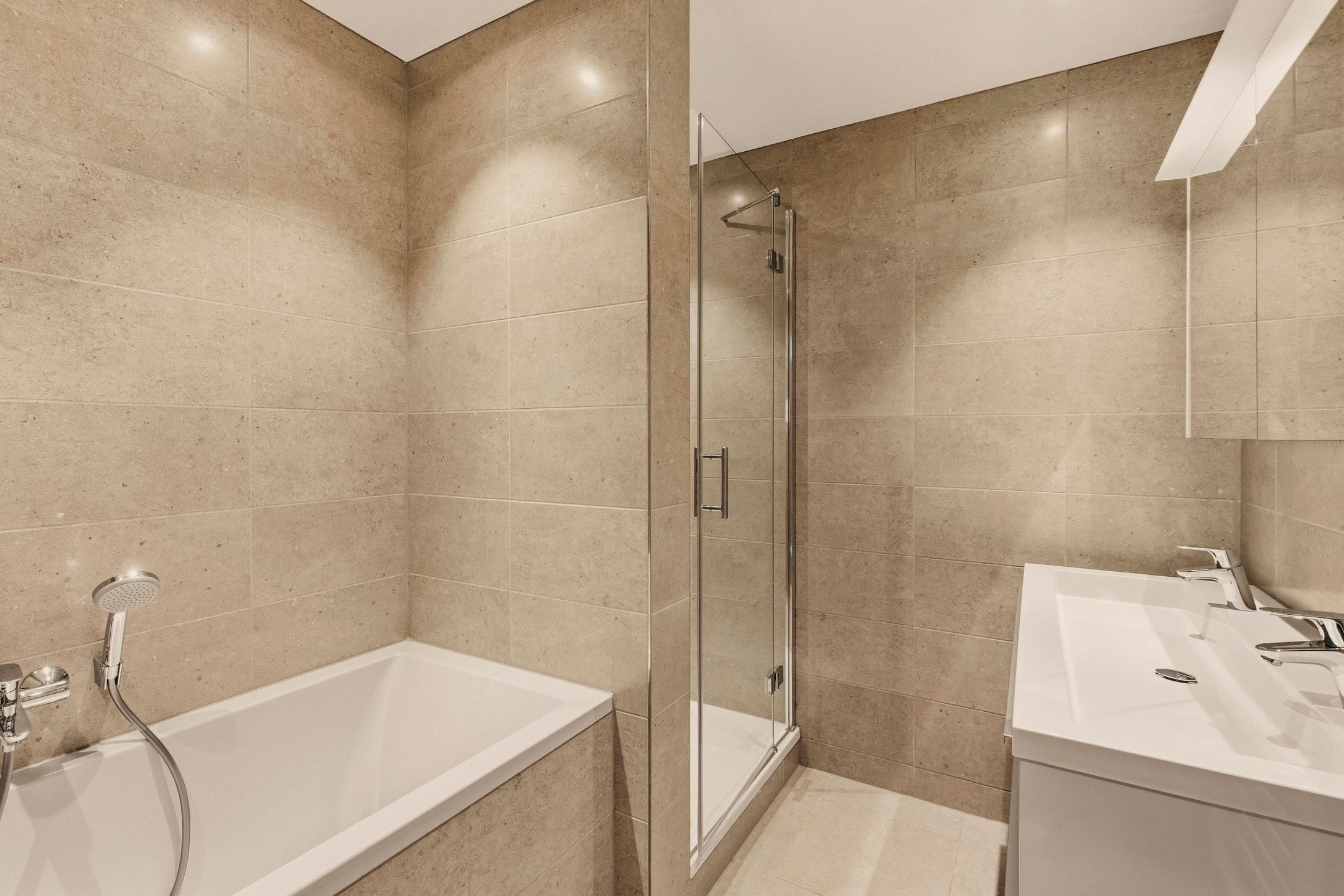 Photo 3 of Van Leijenberghlaan 198