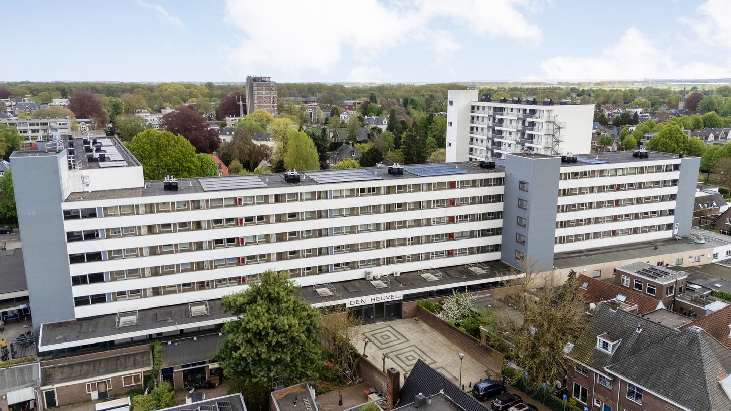 Foto 25 van Den Heuvel 182