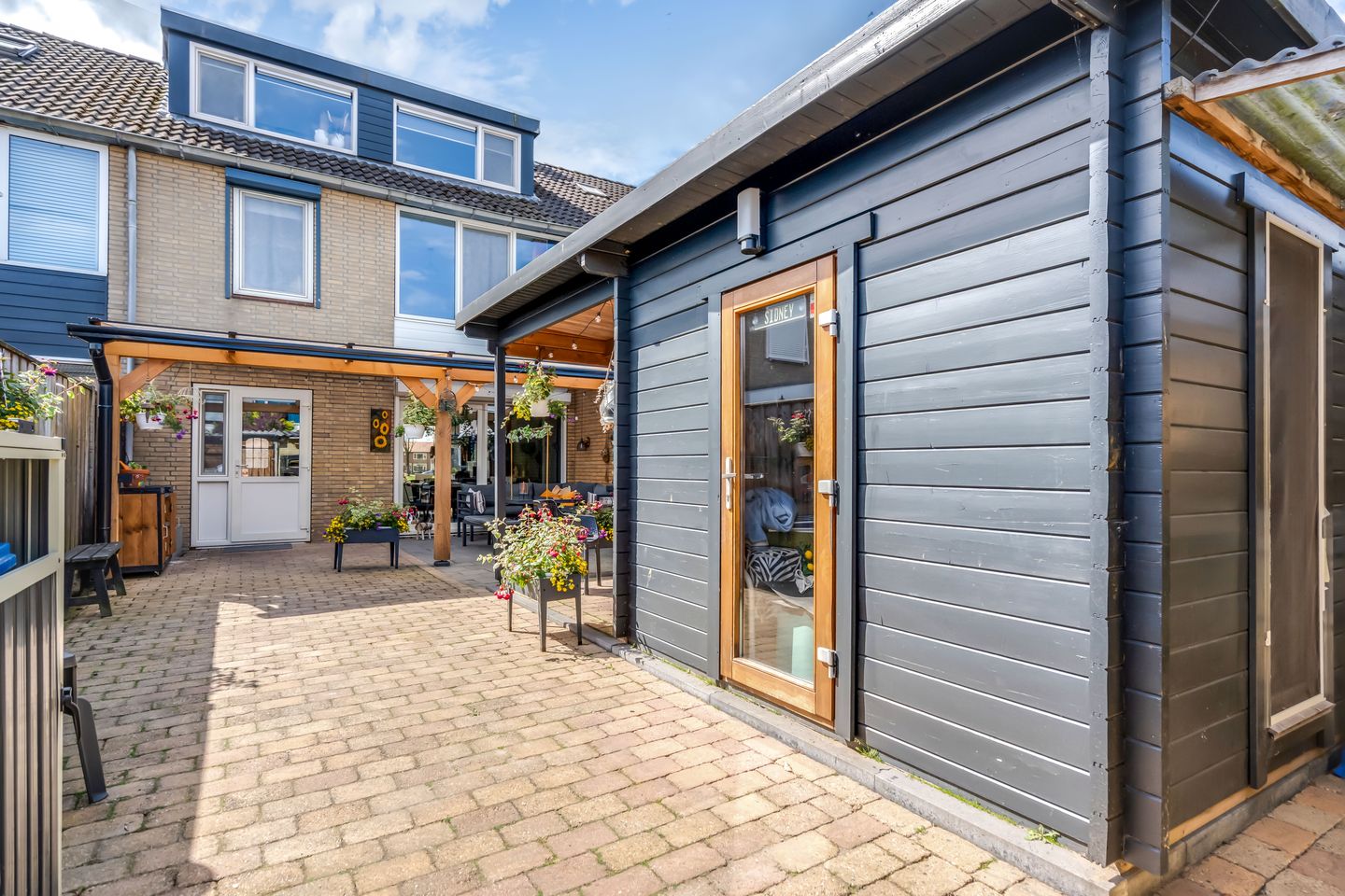 Foto 25 van Dr HAW van der Vechtlaan 88