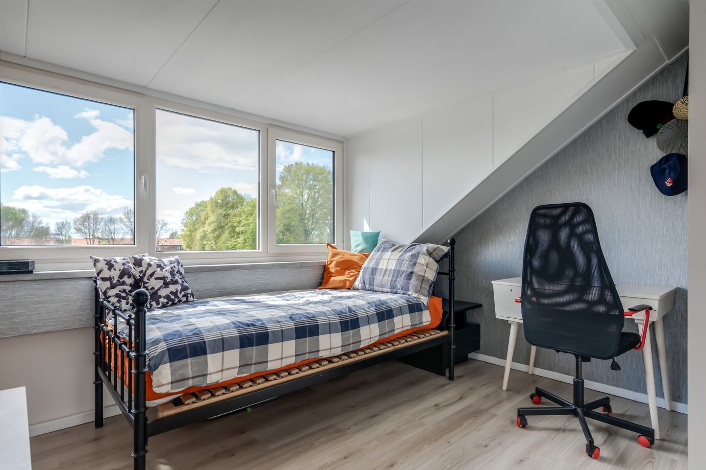 Foto 40 van Dr HAW van der Vechtlaan 88