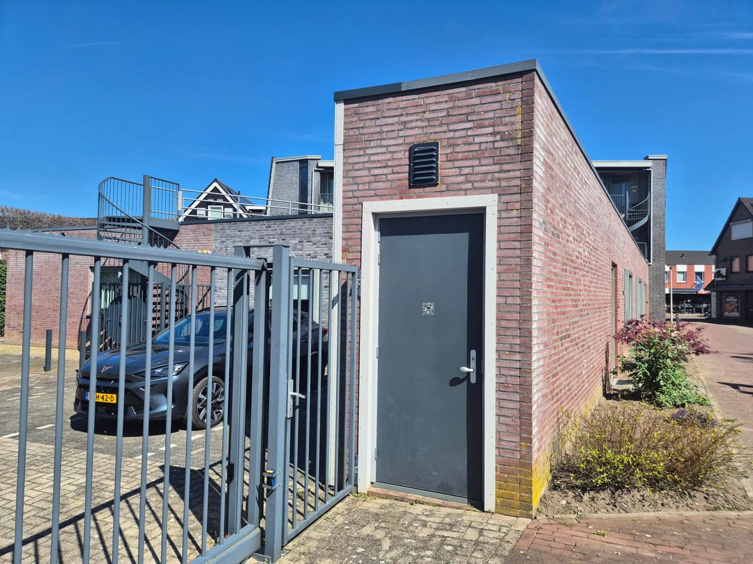 Photo 28 of Floreffestraat 11-H