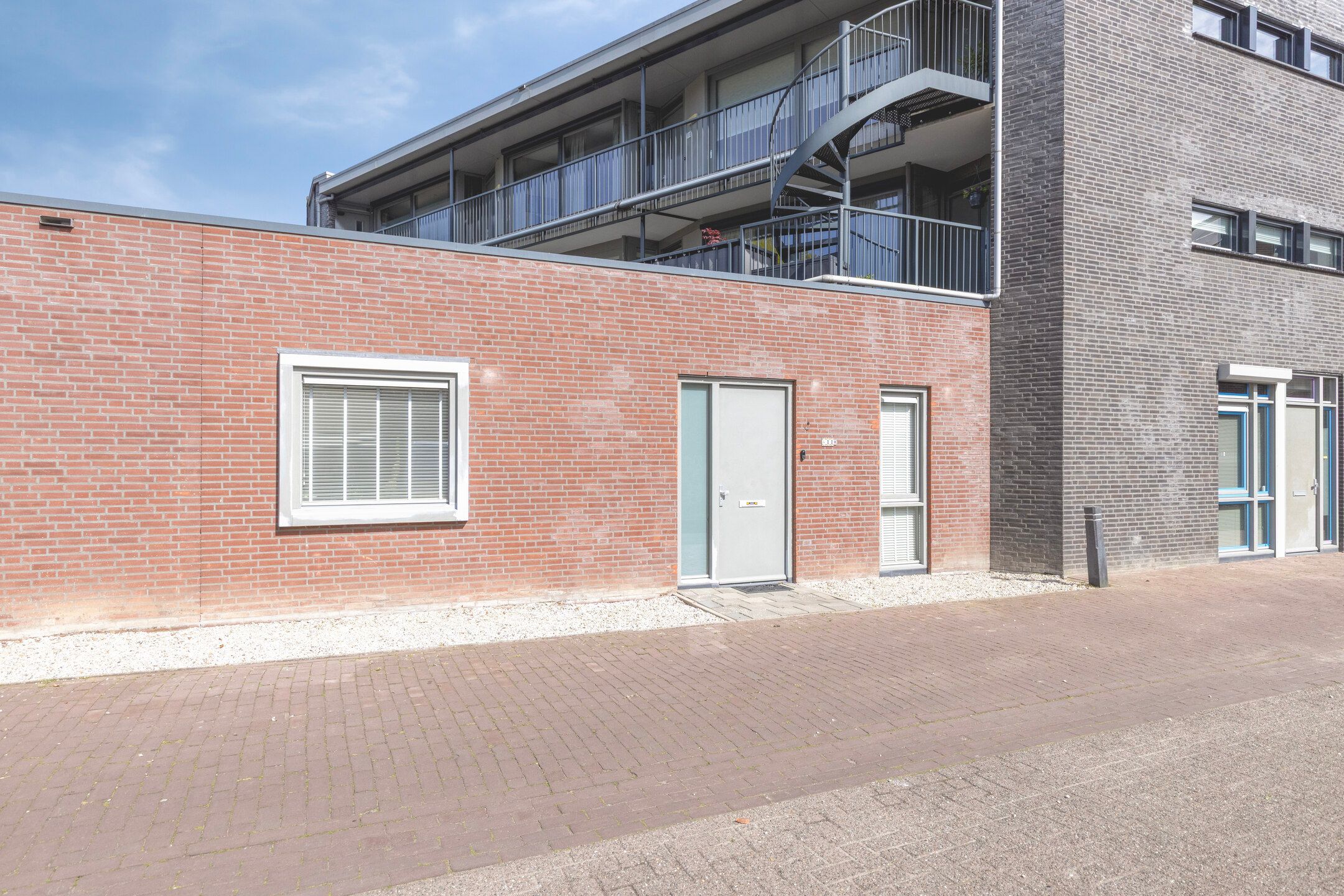 Photo 27 of Floreffestraat 11-H