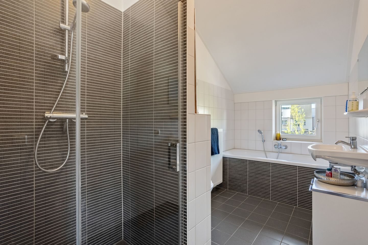 Foto 5 van Amorstraat 9