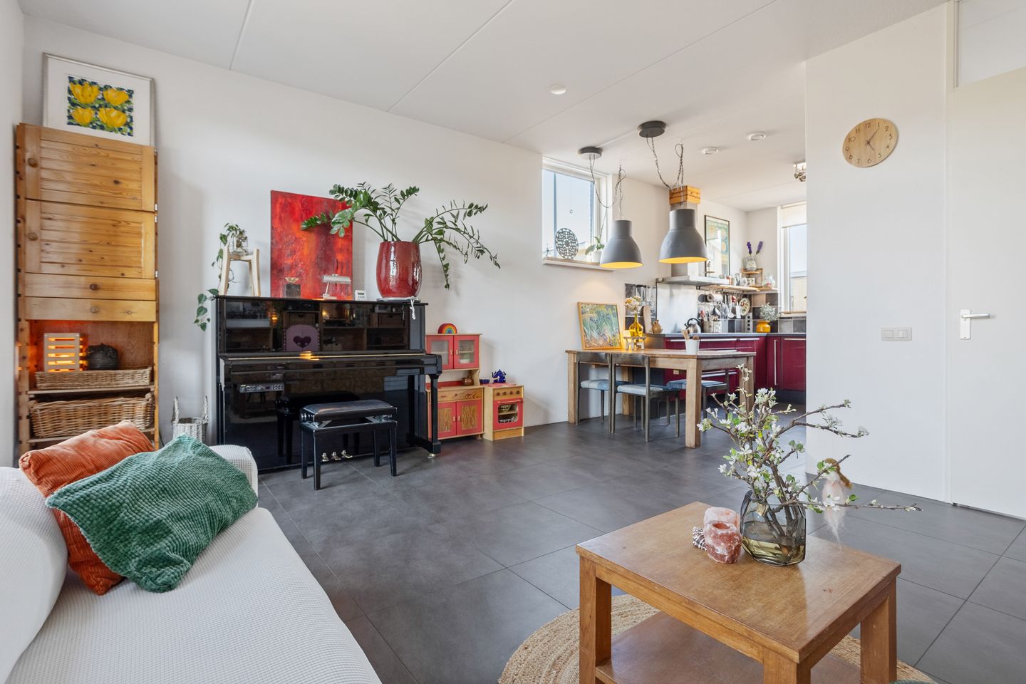 Foto 14 van Amorstraat 9