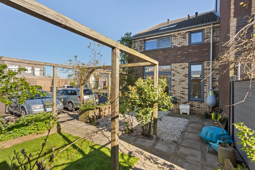 Foto 41 van Amorstraat 9