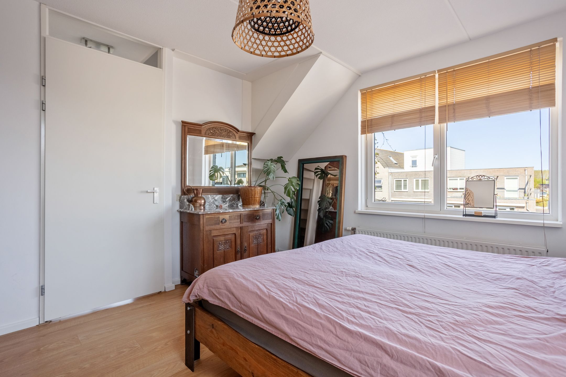 Foto 24 van Amorstraat 9