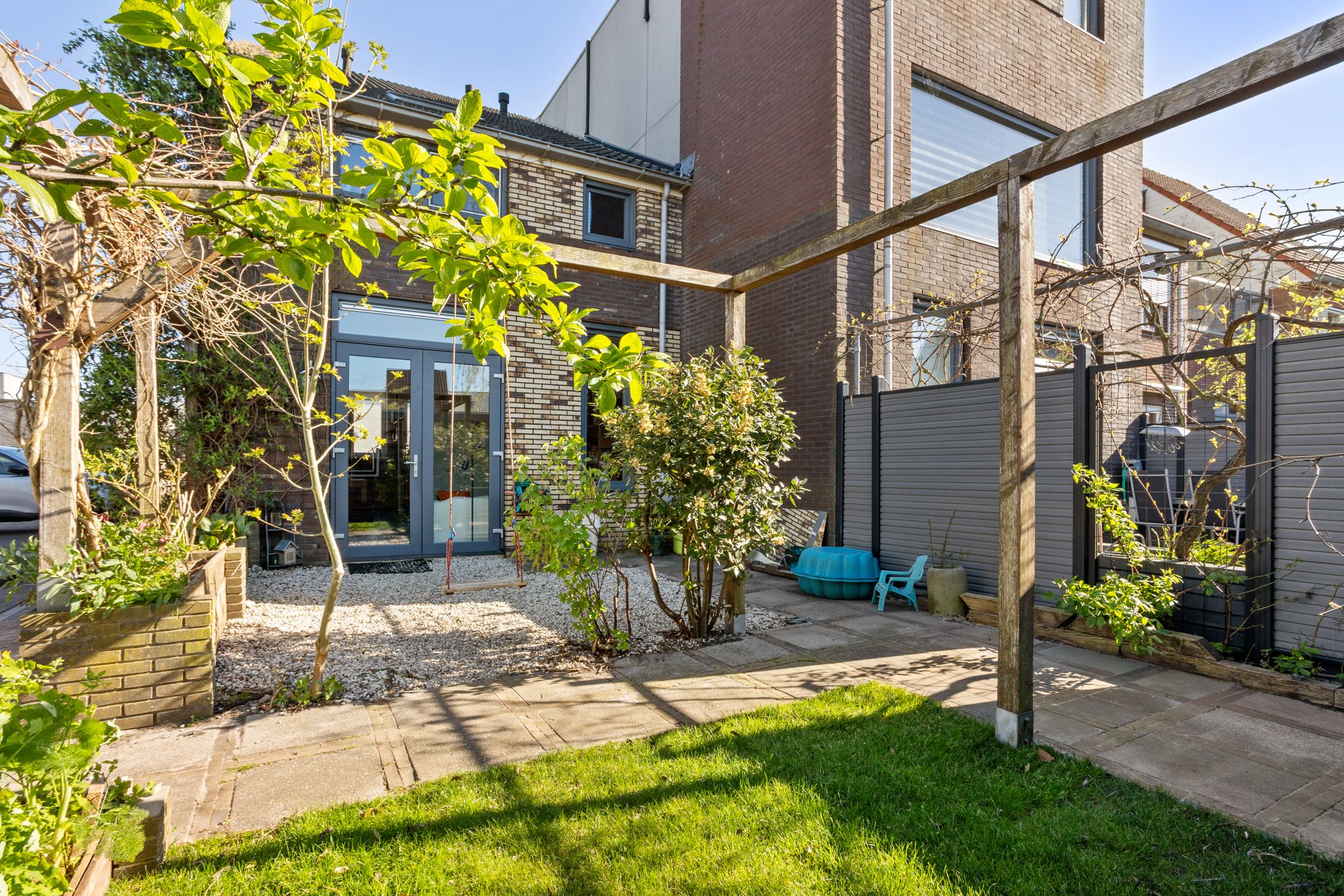 Foto 42 van Amorstraat 9