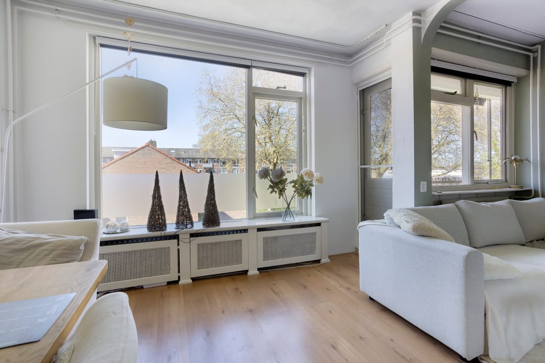 Photo 16 of Duizendschoonstraat 33