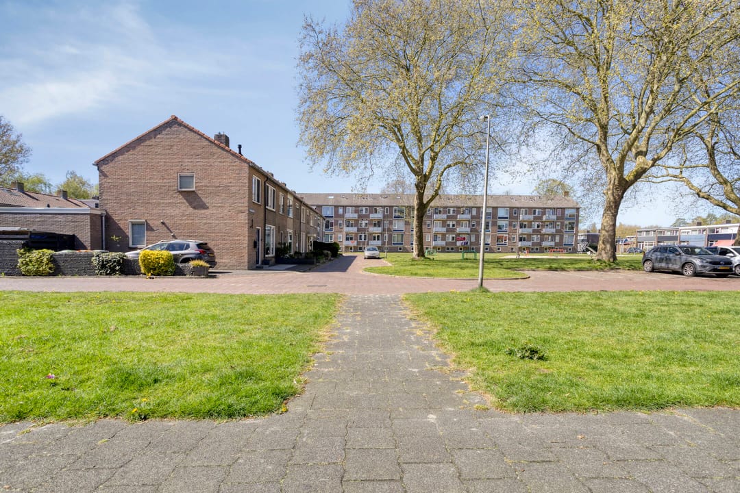 Photo 43 of Duizendschoonstraat 33