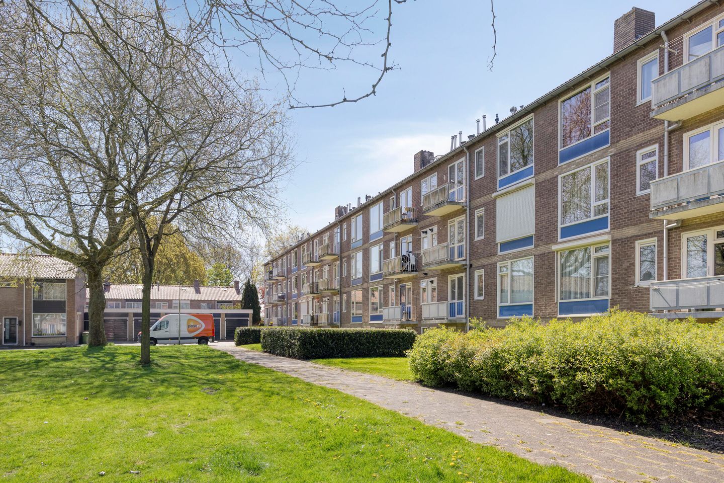Photo 44 of Duizendschoonstraat 33