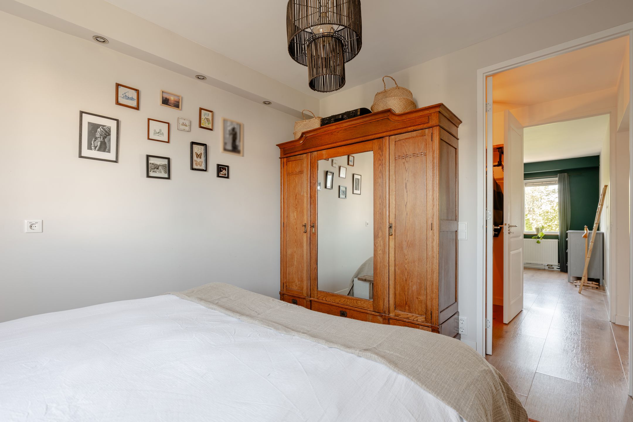 Renovated Top-Floor Apartment with Panoramic Rooftop Terrace in Watergraafsmeer — 24