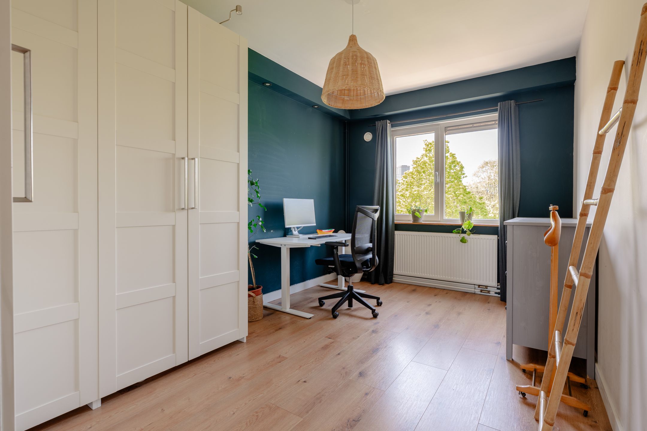 Renovated Top-Floor Apartment with Panoramic Rooftop Terrace in Watergraafsmeer — 27