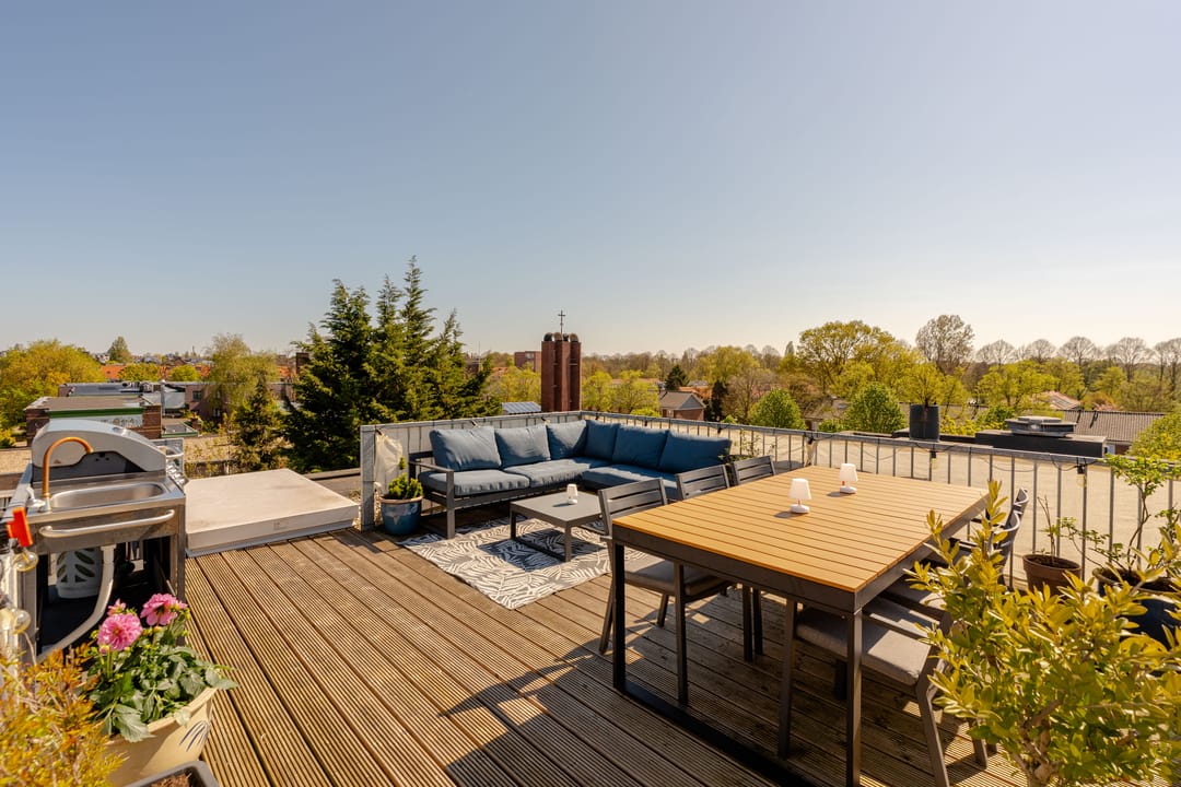 Renovated Top-Floor Apartment with Panoramic Rooftop Terrace in Watergraafsmeer — 13