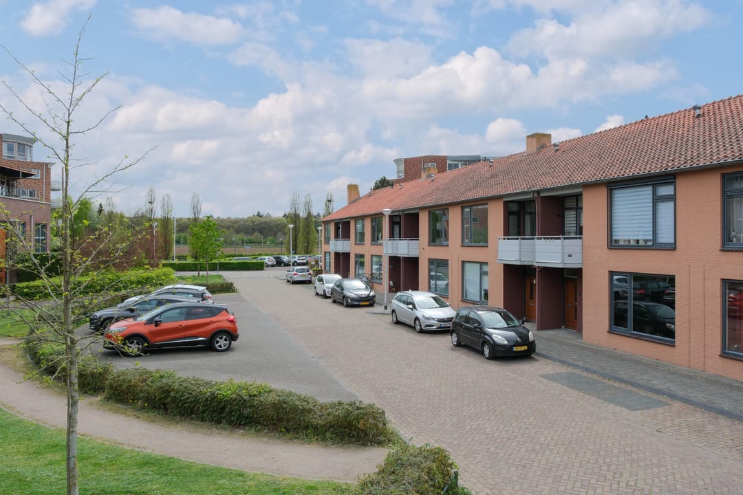 Foto 2 van Clematisstraat 63