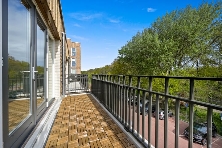 Foto 3 van Thomas Mannsingel 18-A