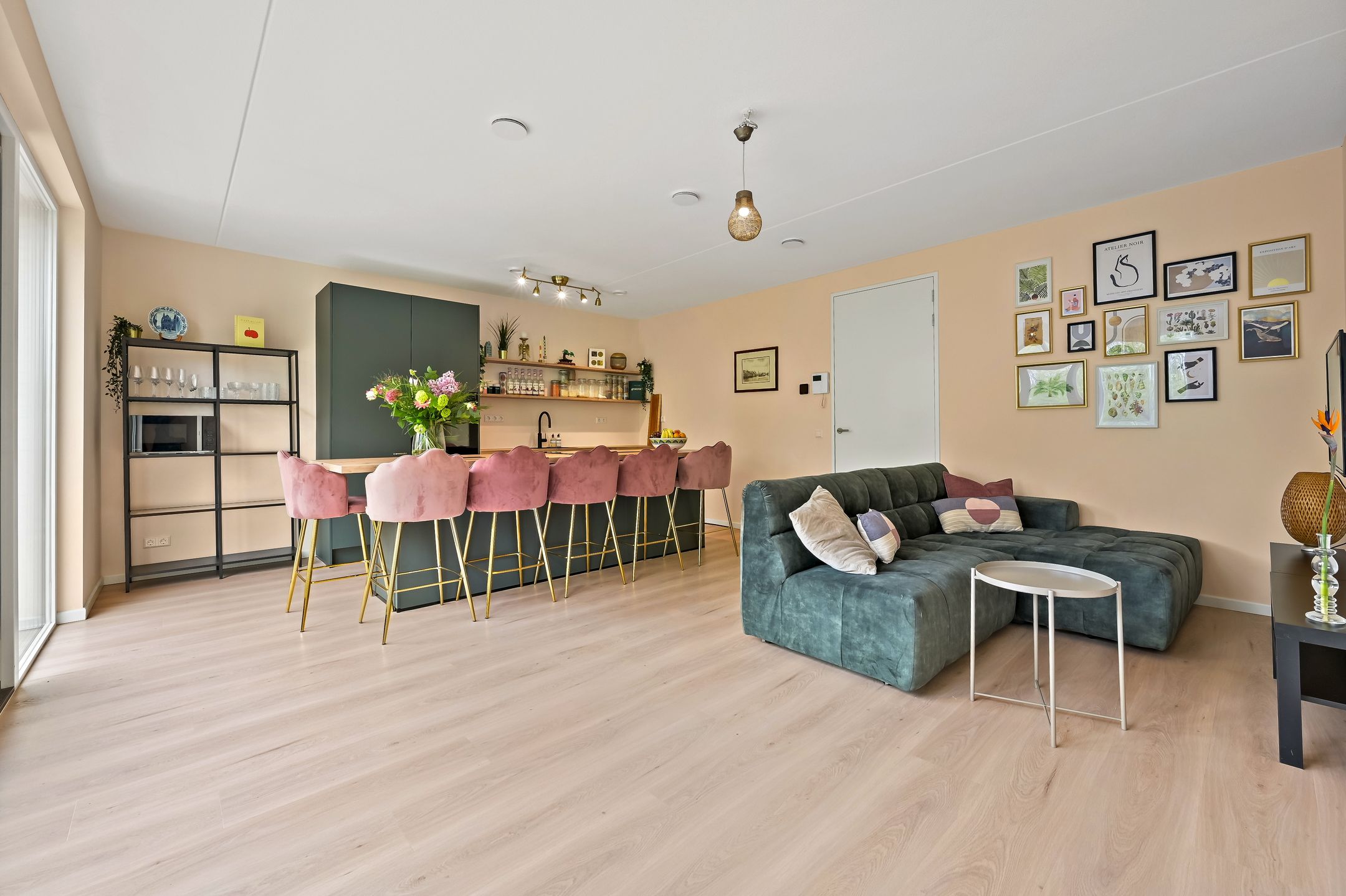 Foto 12 van Thomas Mannsingel 18-A