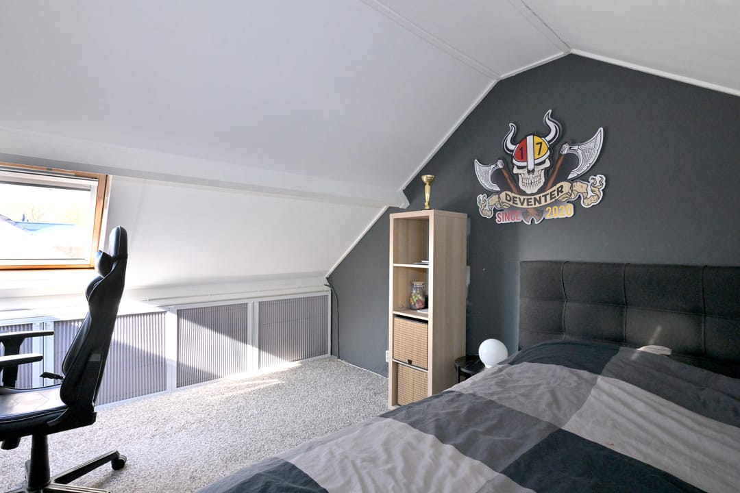 Spacious terraced home with 4 bedrooms and solar panels in Warnsveld — 31