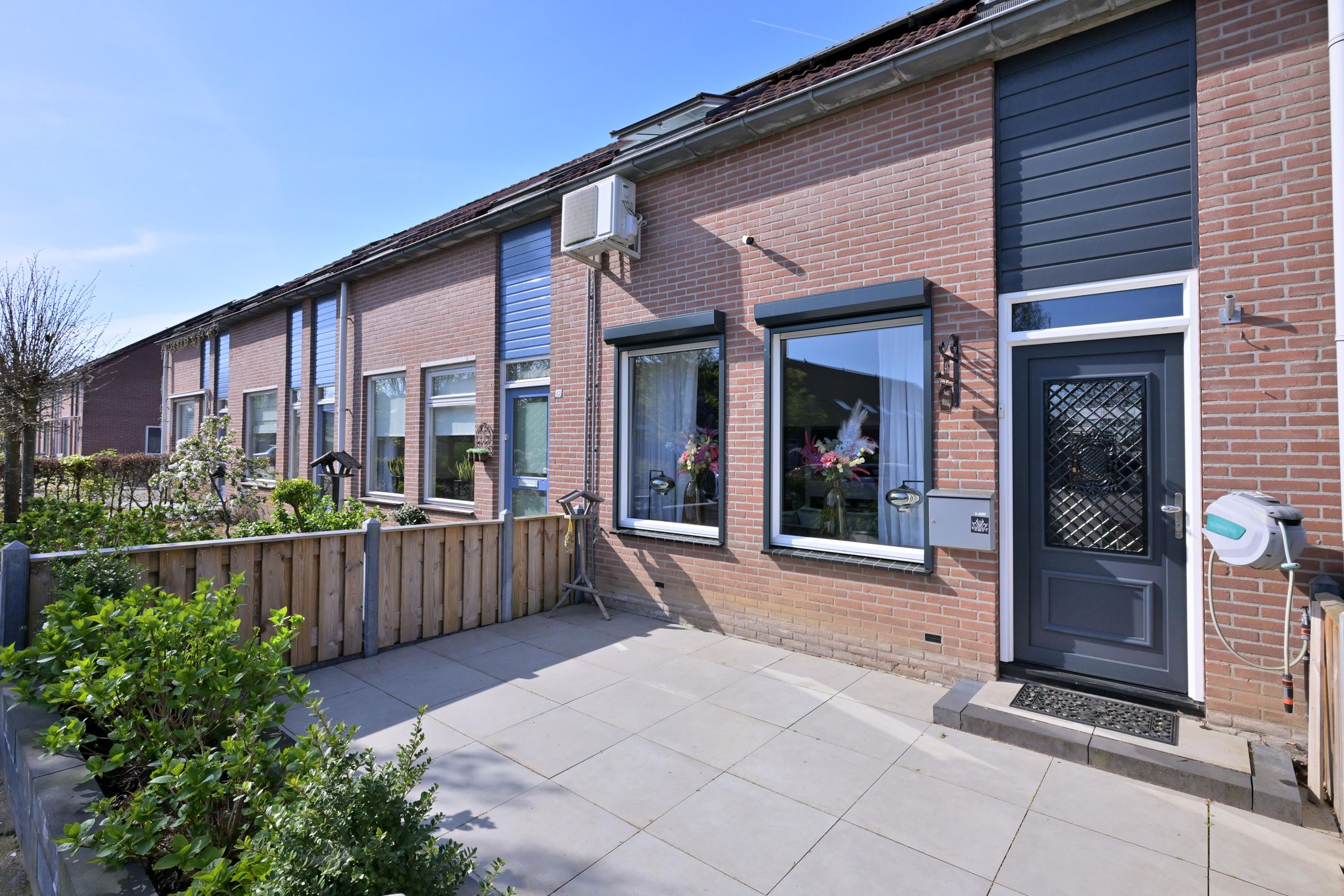 Spacious terraced home with 4 bedrooms and solar panels in Warnsveld — 45