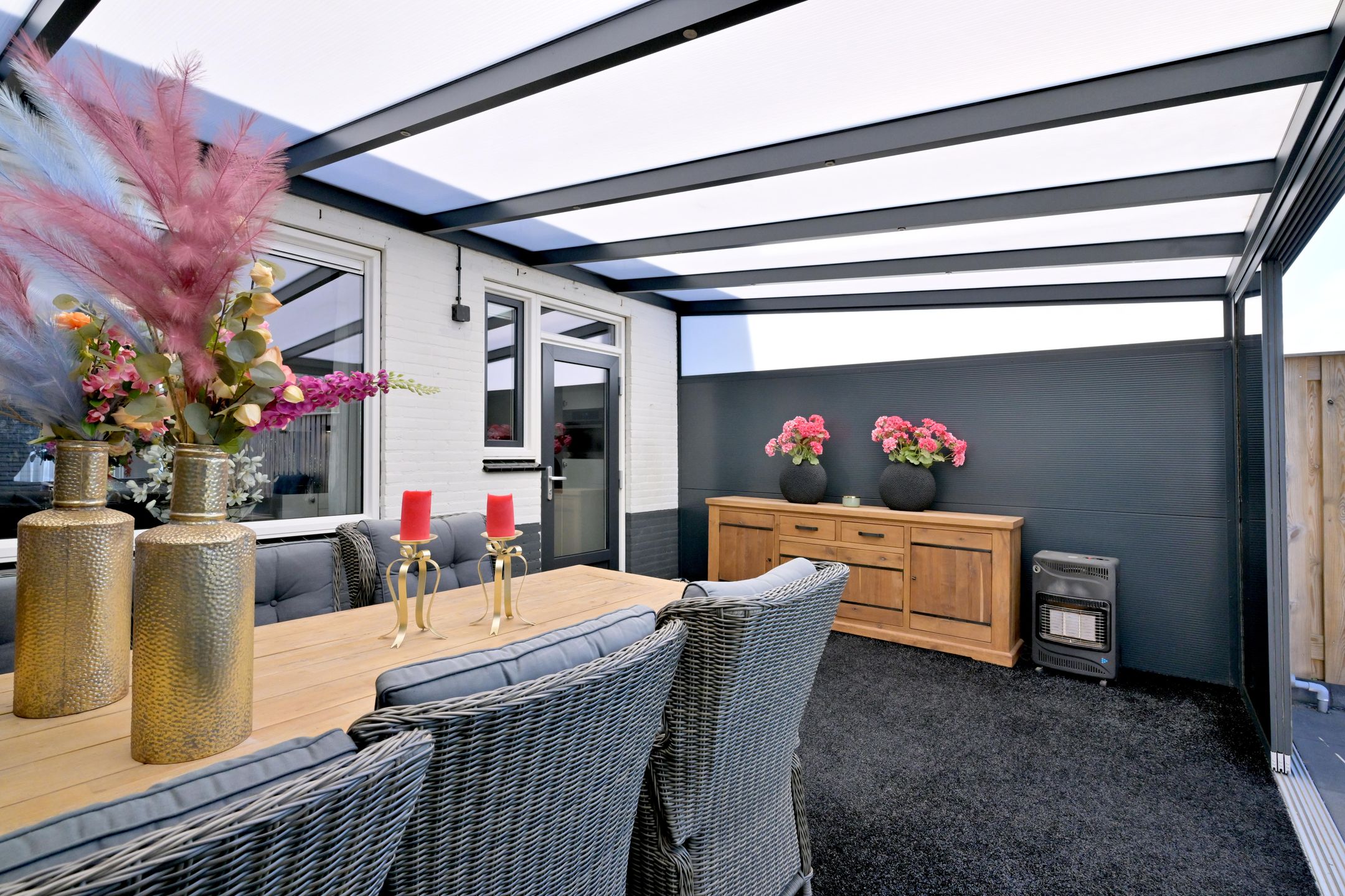 Spacious terraced home with 4 bedrooms and solar panels in Warnsveld — 36