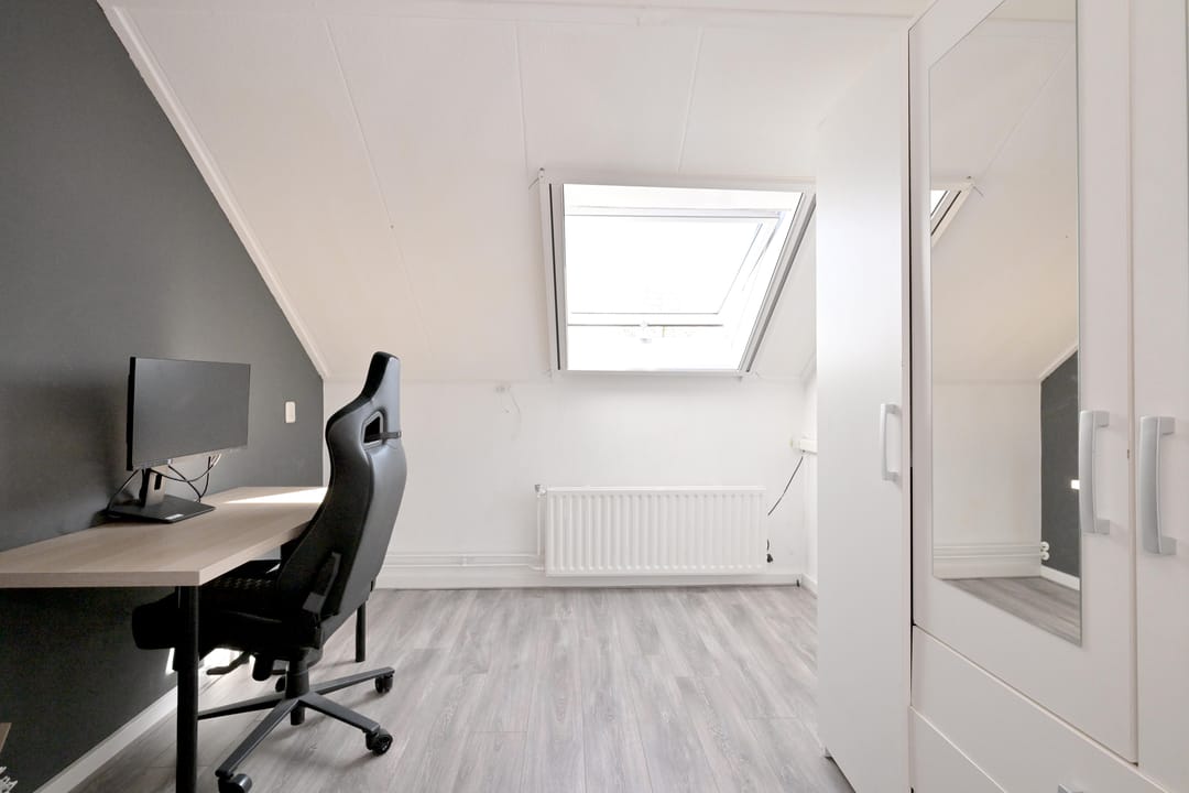 Spacious terraced home with 4 bedrooms and solar panels in Warnsveld — 22