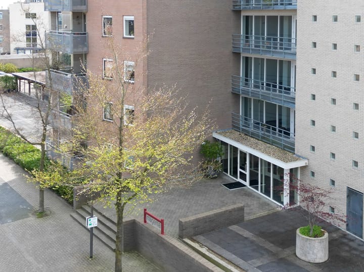 Foto 5 van RWH Hofstede Crullstraat 39