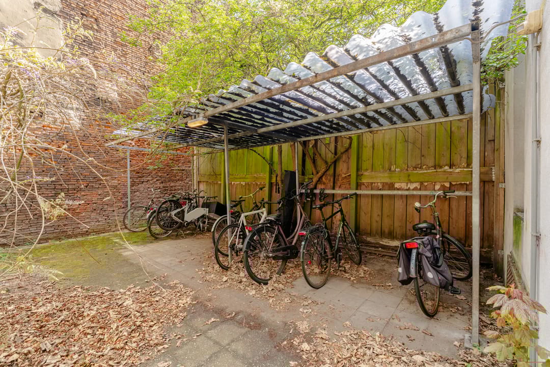 Photo 26 of Haarlemmer Houttuinen 45-K