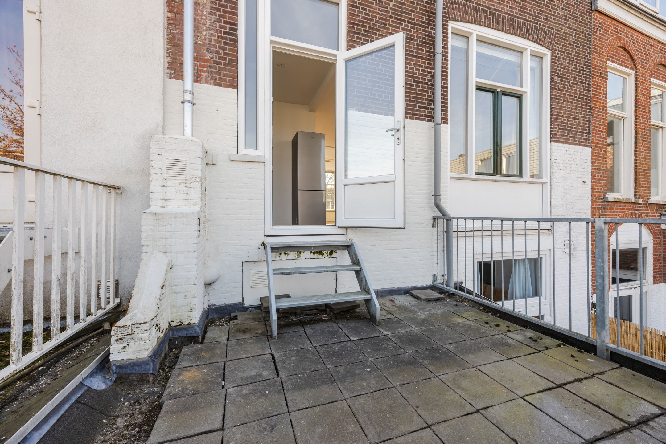 Spacious upper apartment with roof terrace in Valkenboskwartier — 18