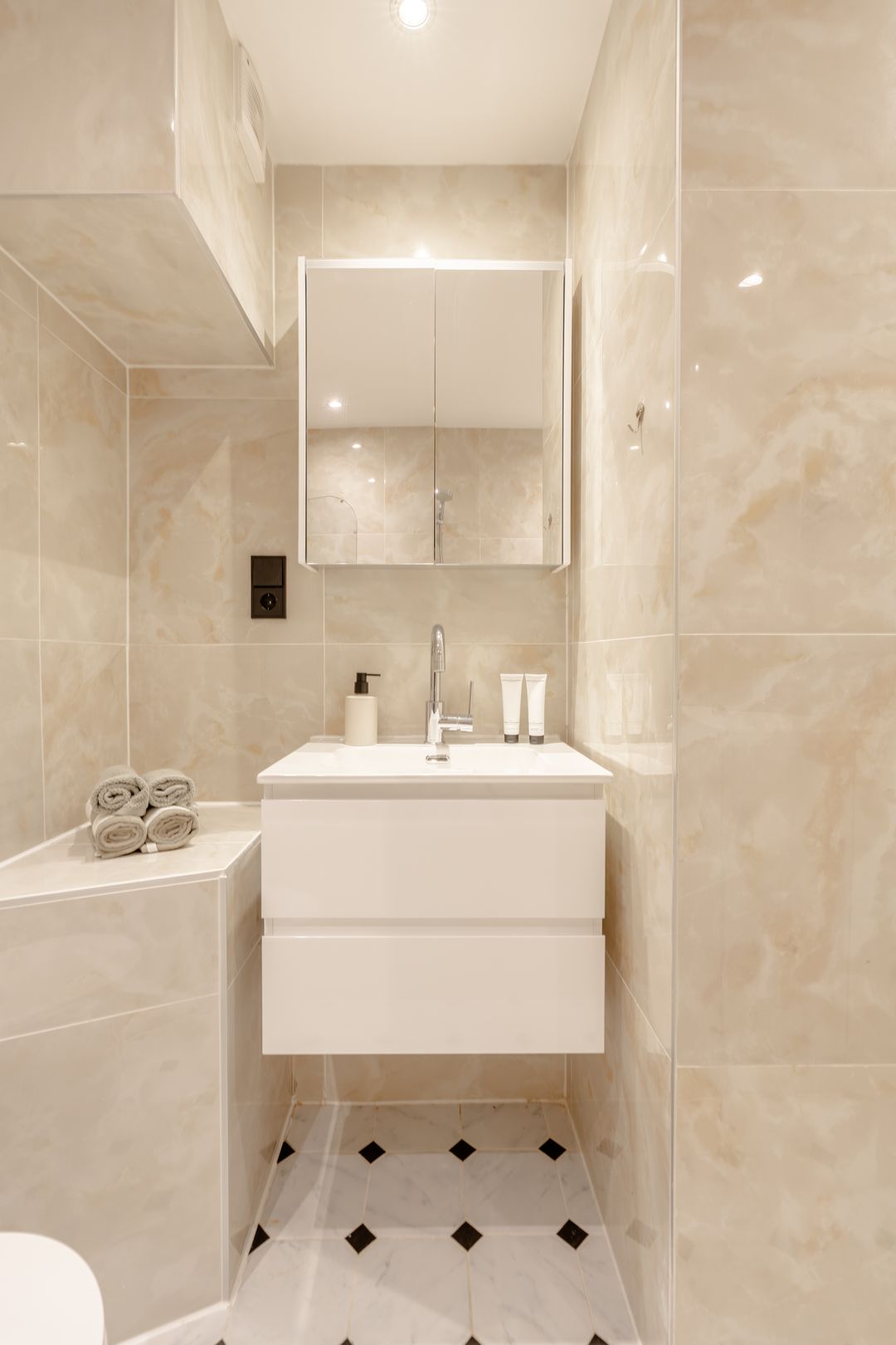 Photo 23 of Haarlemmer Houttuinen 45-K