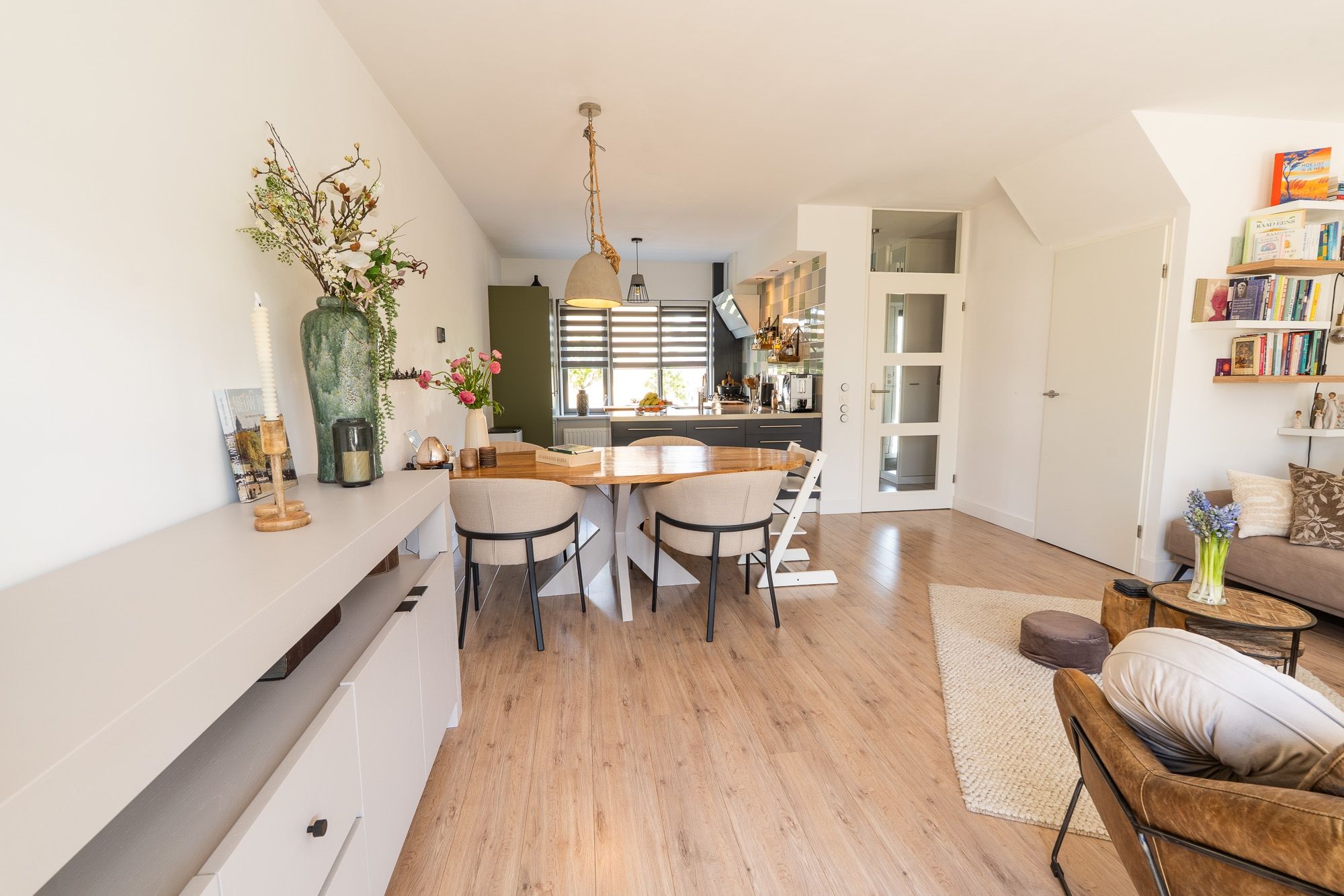 Foto 12 van Tapijtschelp 15