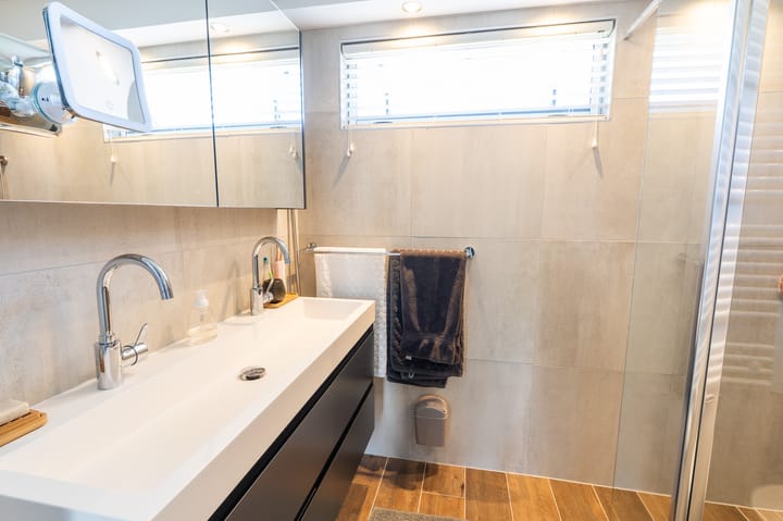 Photo 5 of Tapijtschelp 15