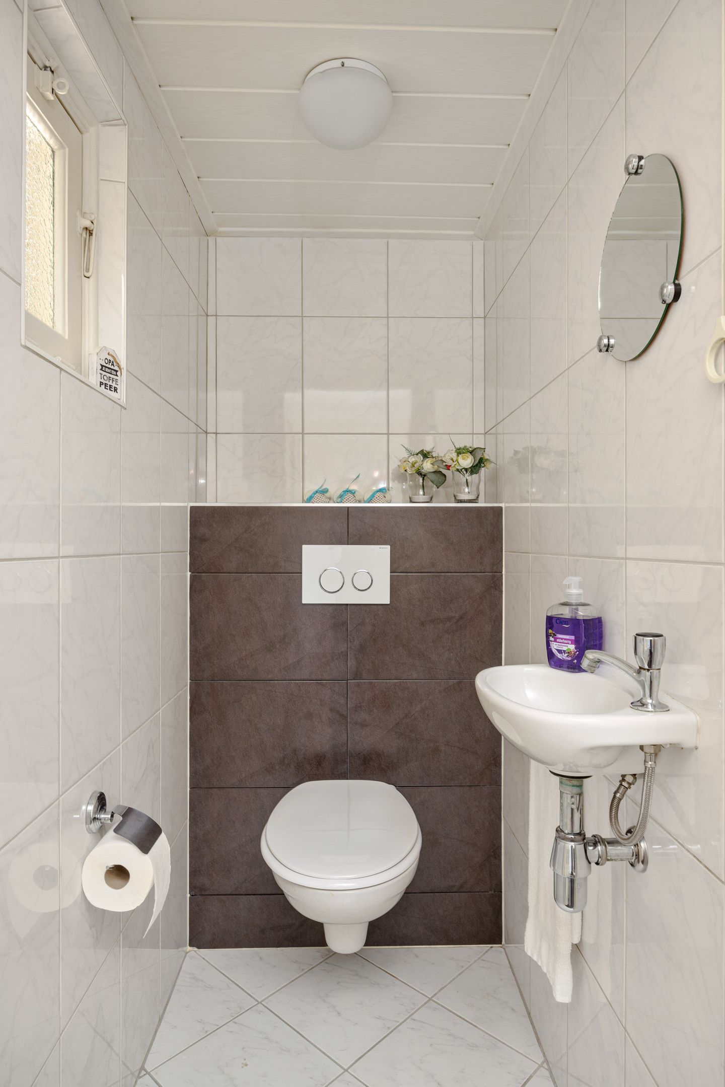 Spacious semi-detached farmhouse with large hobby space in peaceful Helenaveen — 20