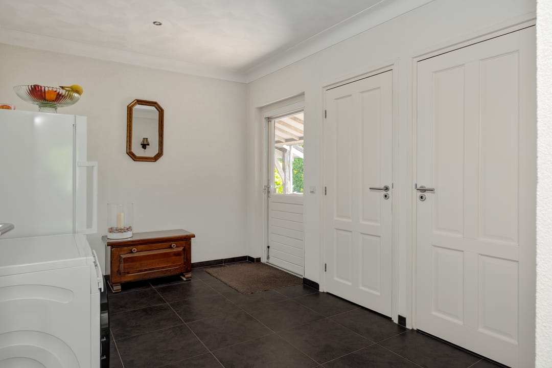Spacious semi-detached farmhouse with large hobby space in peaceful Helenaveen — 16