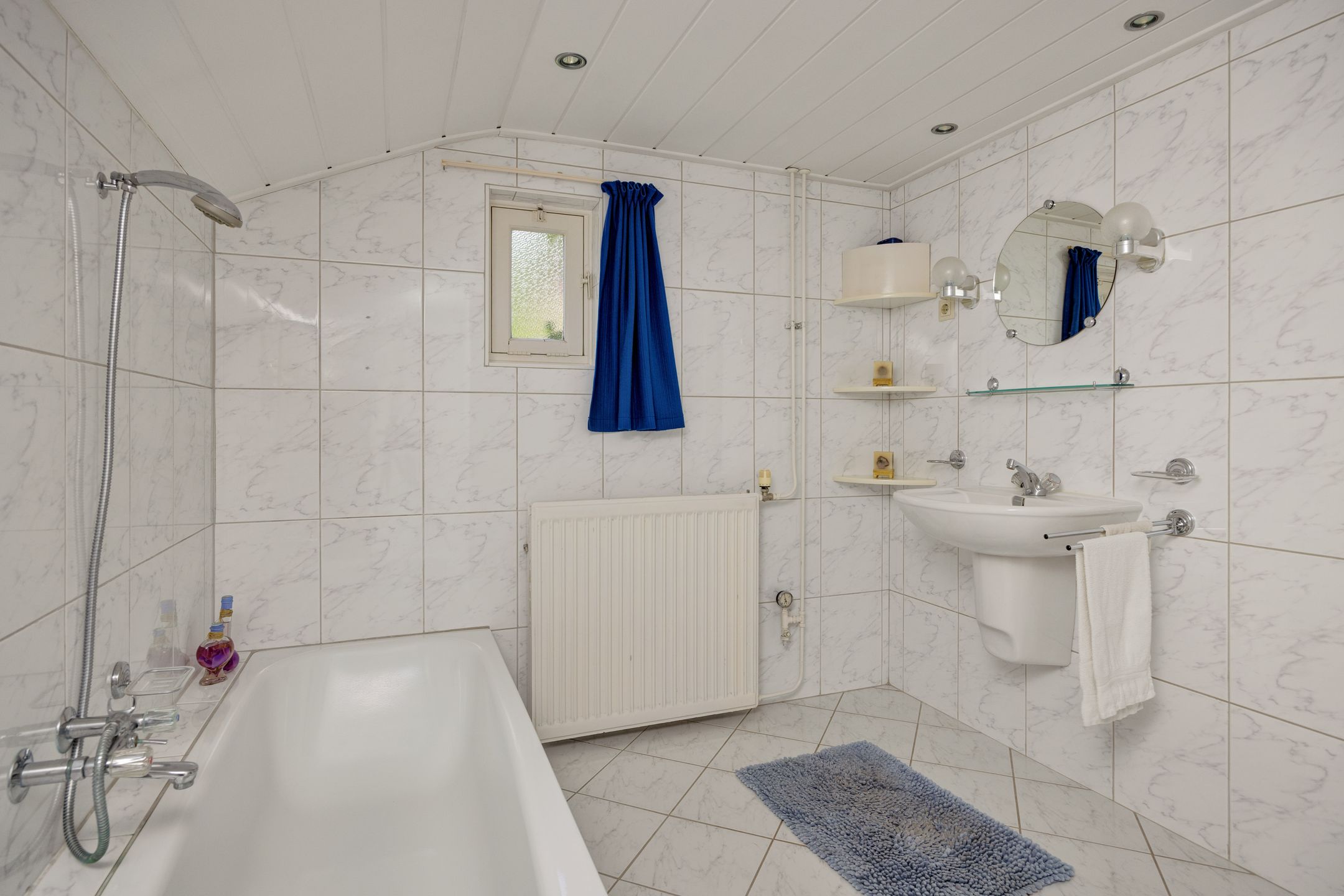 Spacious semi-detached farmhouse with large hobby space in peaceful Helenaveen — 18