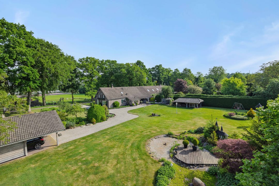 Spacious semi-detached farmhouse with large hobby space in peaceful Helenaveen — 37