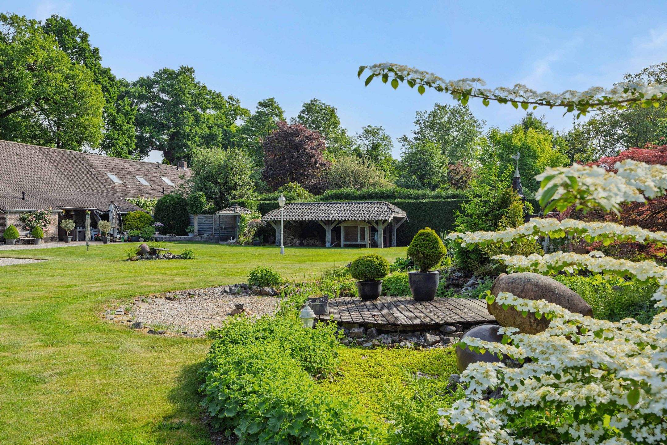 Spacious semi-detached farmhouse with large hobby space in peaceful Helenaveen — 39