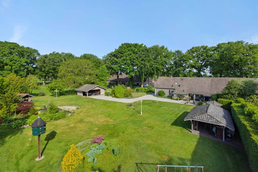 Spacious semi-detached farmhouse with large hobby space in peaceful Helenaveen — 47