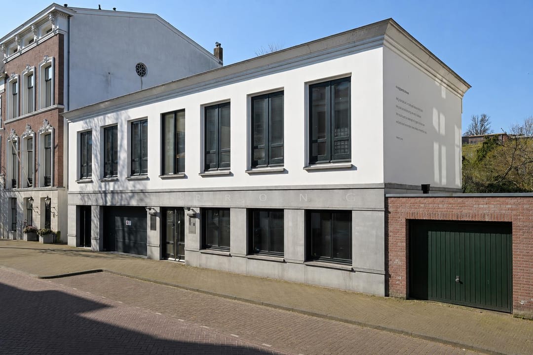 Photo 1 of Nieuwe Schoolstraat 52