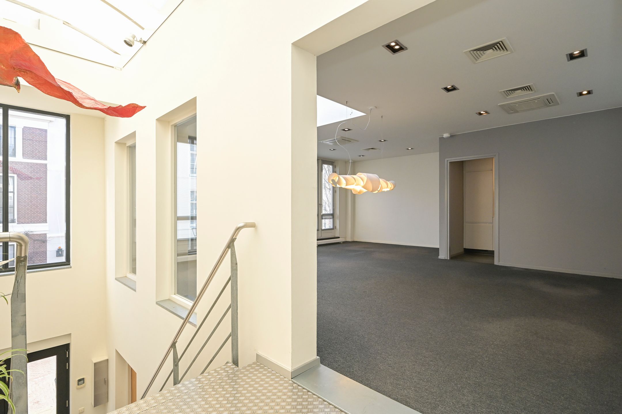 Photo 18 of Nieuwe Schoolstraat 52